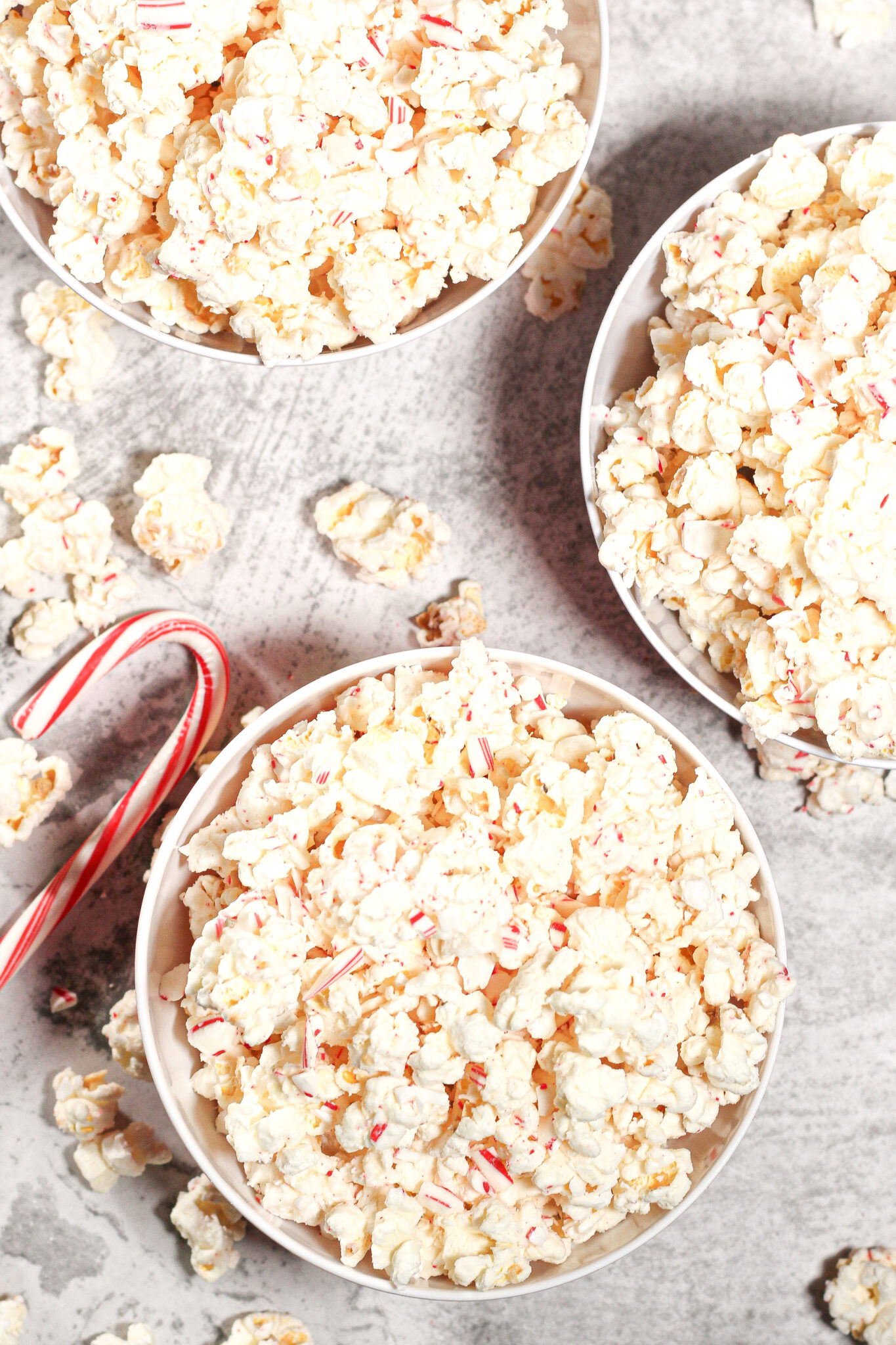 white chocolate peppermint popcorn