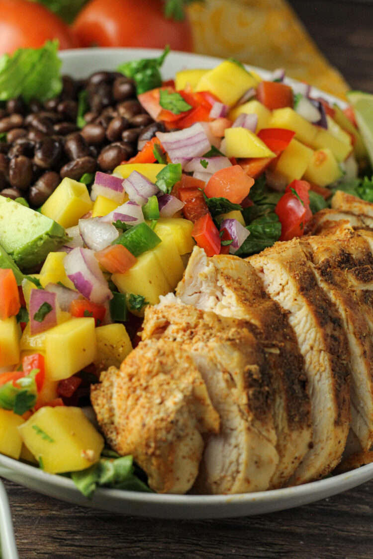 chicken and mango salsa salad with black beans