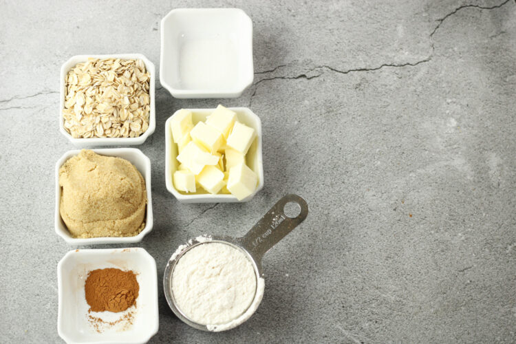 berry crisp topping ingredients