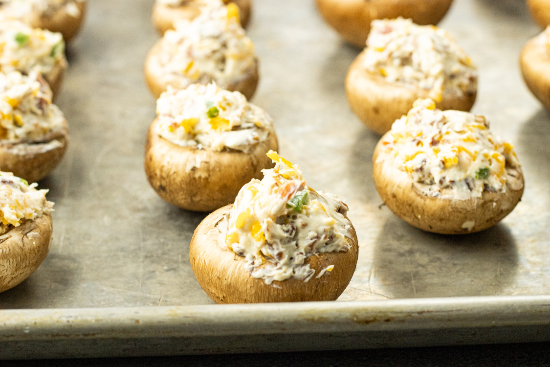 mushroom stuffed with cream cheese and jalapeno