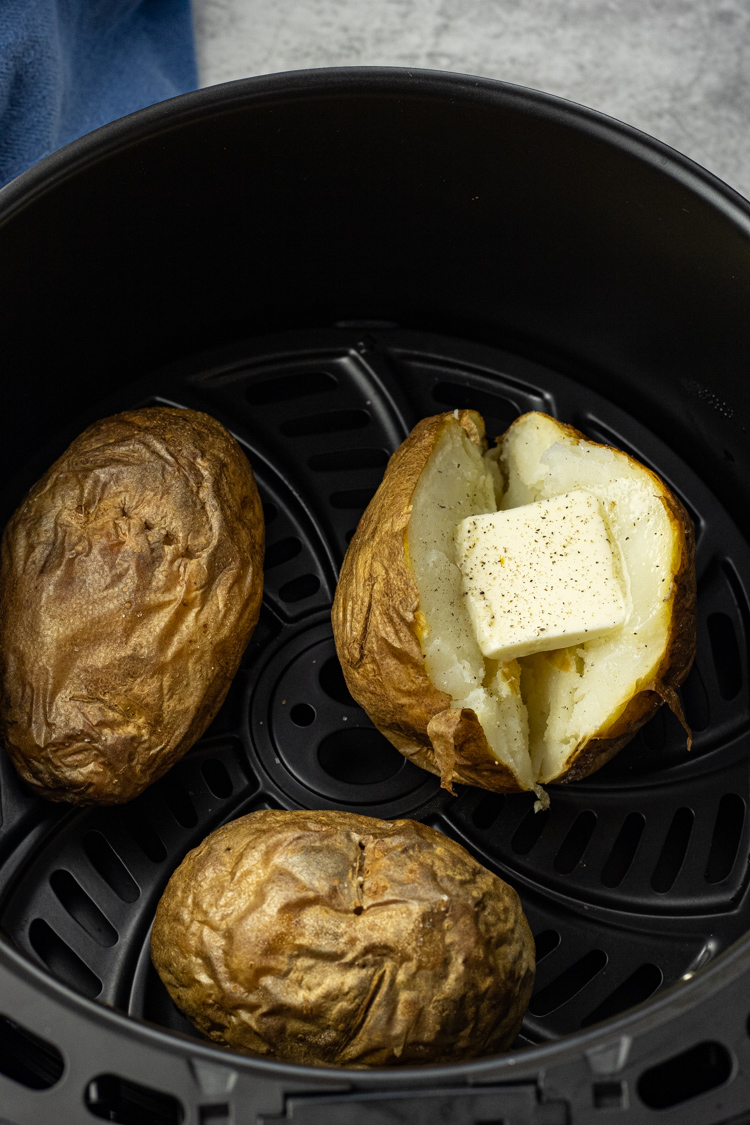 air fryer baked potatoes