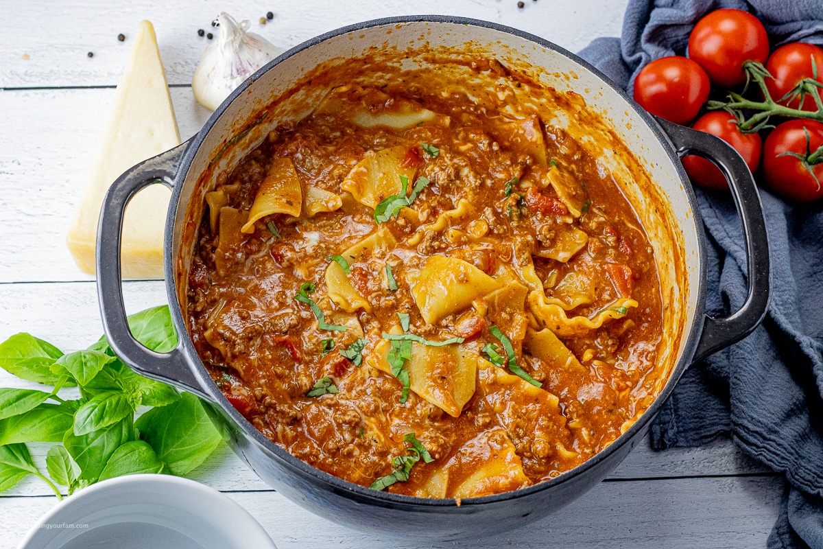 big pot of lasagna soup with lasagna noodles