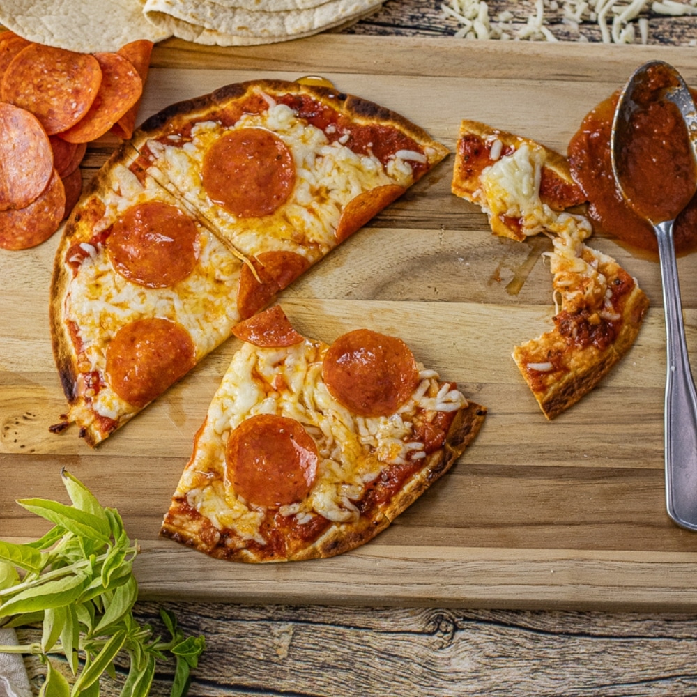 tortilla pizza recipe with pepperoni