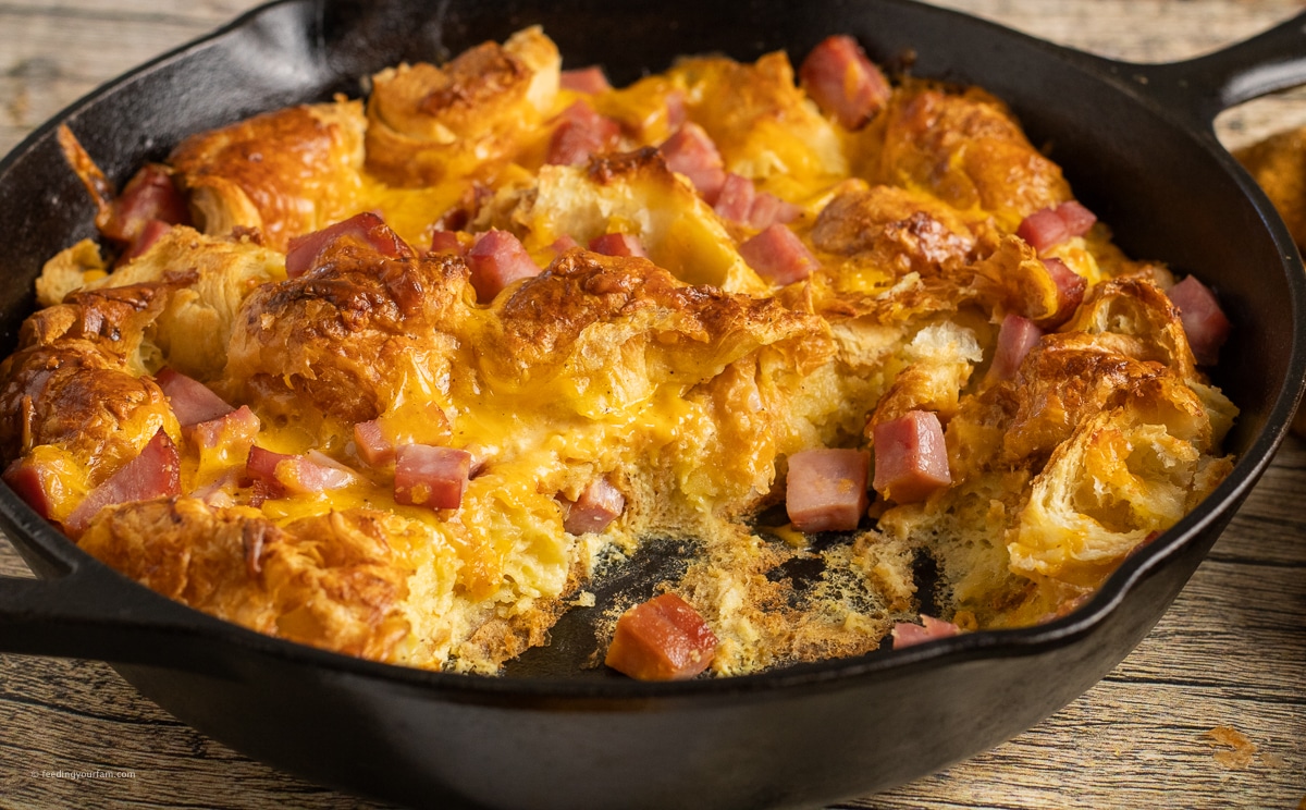 ham and cheese croissant breakfast skillet casserole