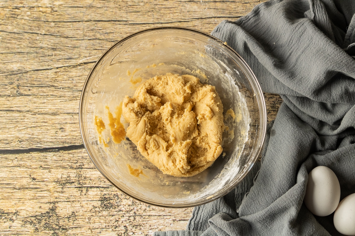 peanut butter cookie dough in a glass bowl